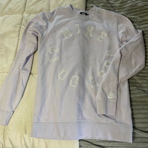 Men’s Nike crew neck